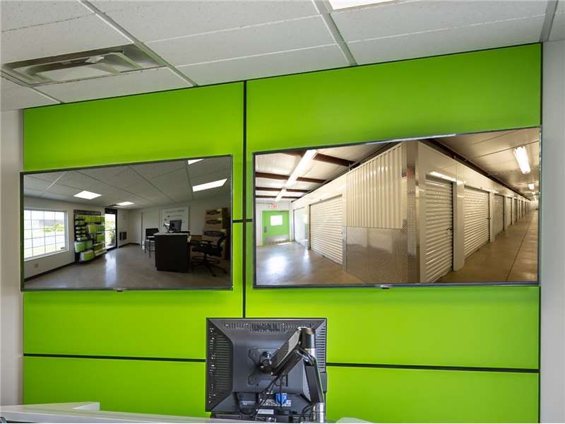 Extra Space Storage  800 Cincinnati Ave in Lebanon, OH