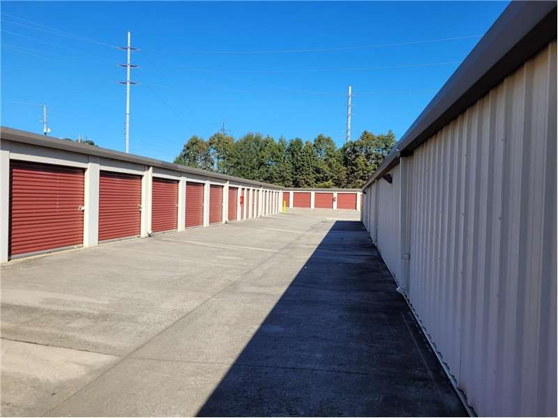 Extra Space Storage  1491 N Hairston Rd in Stone Mountain, GA