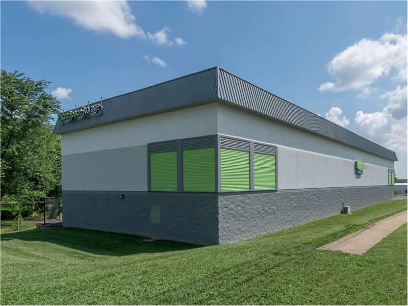 Extra Space Storage  9825 Gravois Rd in St Louis, MO
