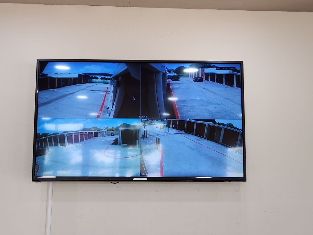 Extra Space Storage  3080 Alma Rd in McKinney, TX