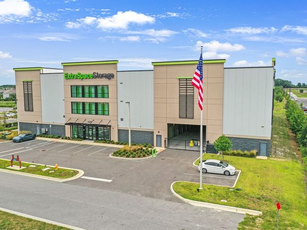 Extra Space Storage facility at 5420 Sundance Trl - Wildwood, FL
