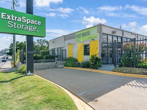 Extra Space Storage facility at 2339 Inwood Rd - Dallas, TX