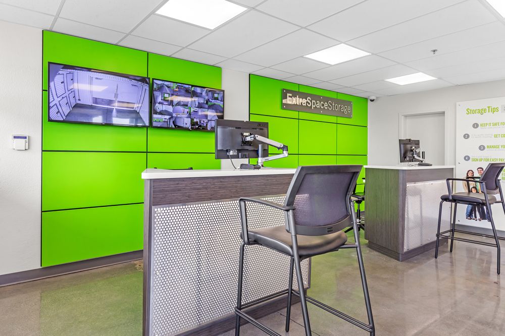 20×10 Garage in Belmont, CA 477 Harbor Blvd Belmont, California 3