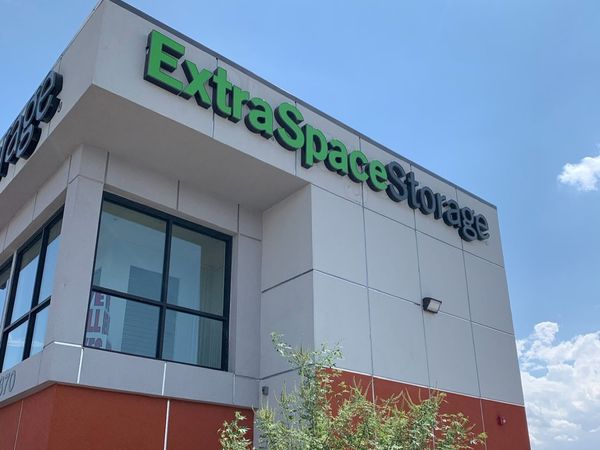 Extra Space Storage facility at 2870 E Fremont St - Las Vegas, NV