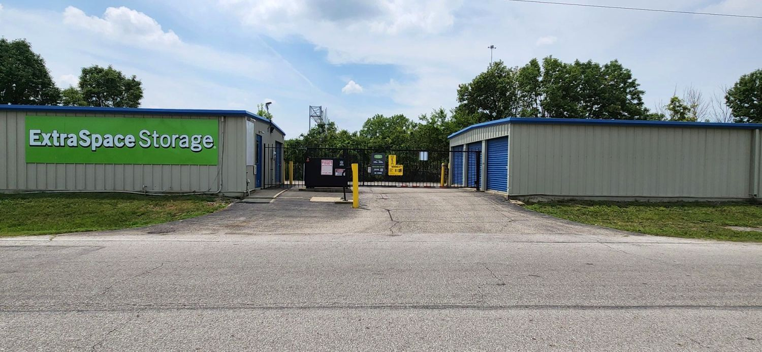 Extra Space Storage  4445 Old Roberts Rd in Columbus, OH