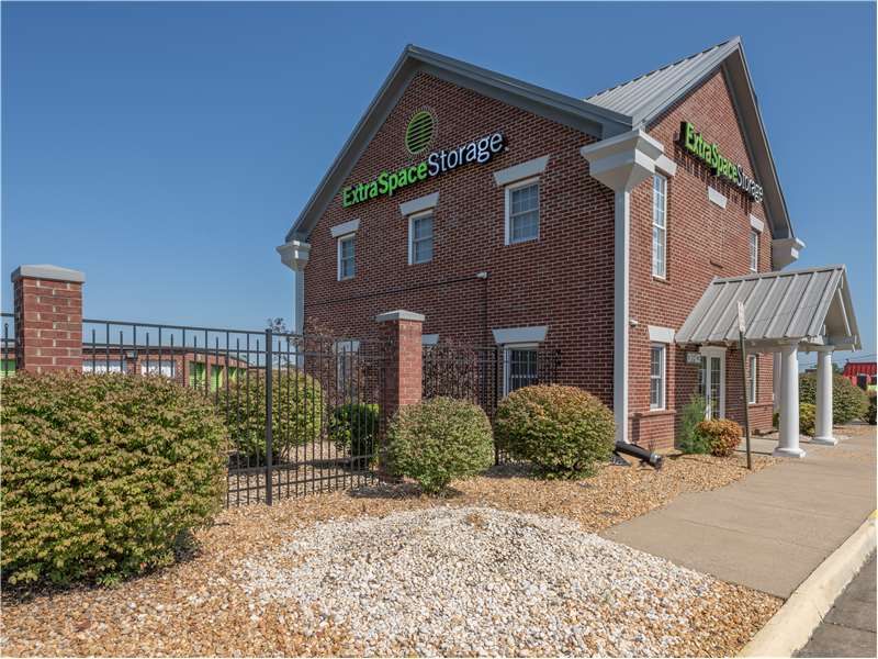 Extra Space Storage  2865 Richmond Hwy in Stafford, VA