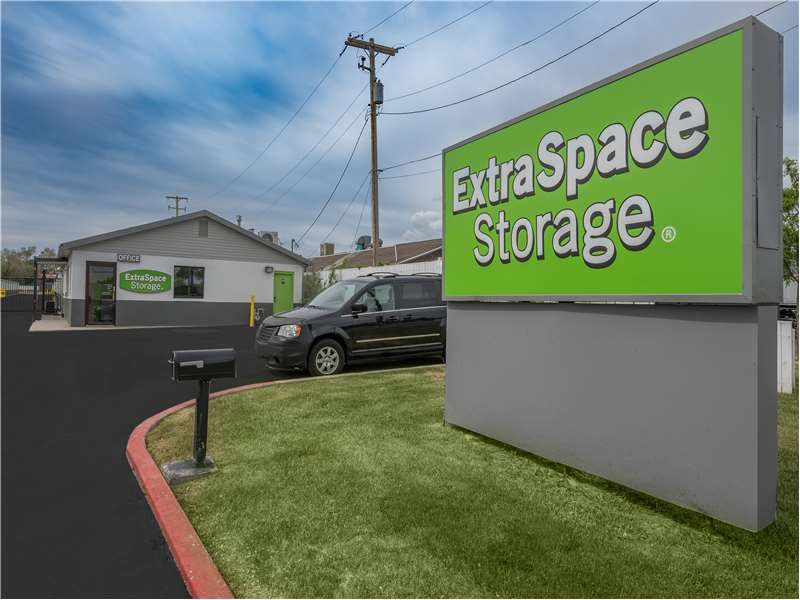 Extra Space Storage  4537 W 3500 S in West Valley City, UT