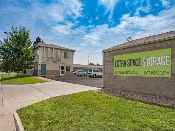 Extra Space Storage facility at 15200 E 53rd Ave - Denver, CO