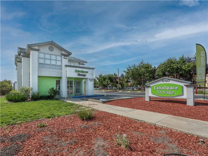 Extra Space Storage  9180 Alcosta Blvd in Dublin, CA