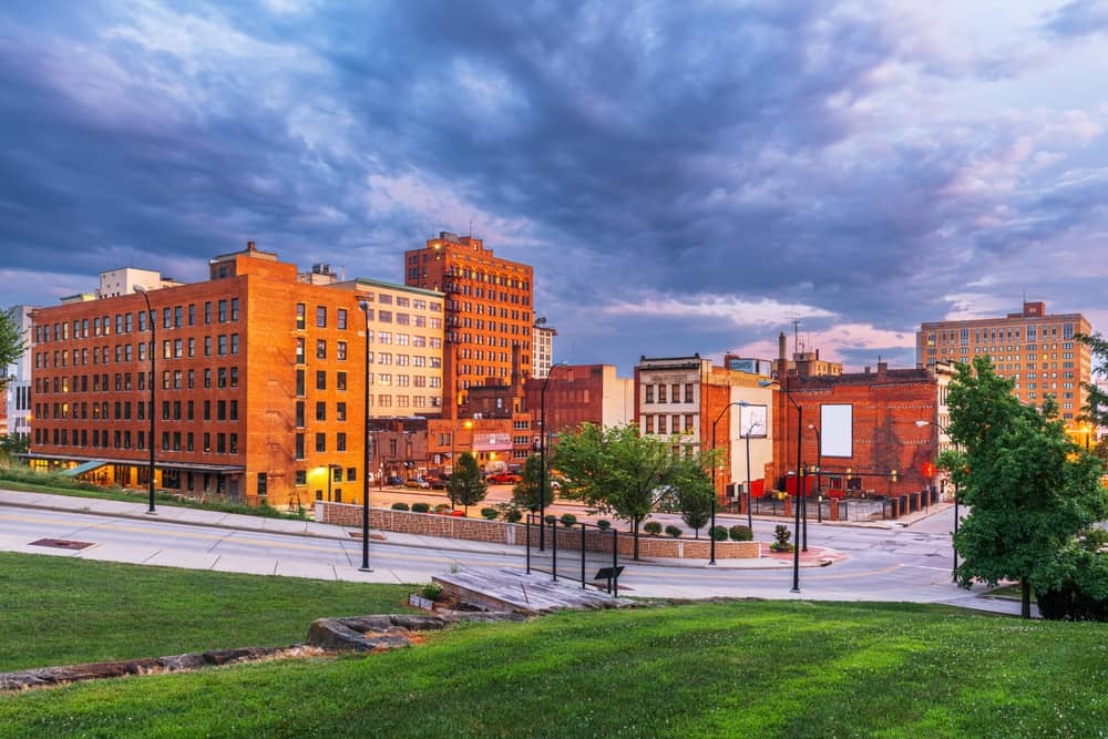 Article image for: How Much Does Hiring a Moving Company Cost in Youngstown?