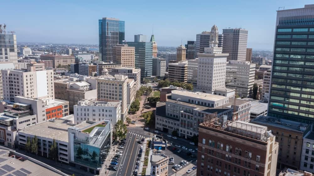 Article image for: How Much Does Hiring a Moving Company Cost in Oakland?