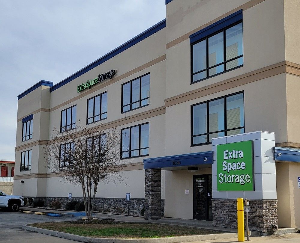 10×10 Self Storage Unit in Lafayette, LA 3636 Ambassador Caffery Pkwy Lafayette, Louisiana