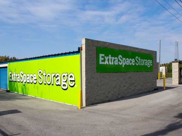 Extra Space Storage facility at 1912 N Section St - Sullivan, IN