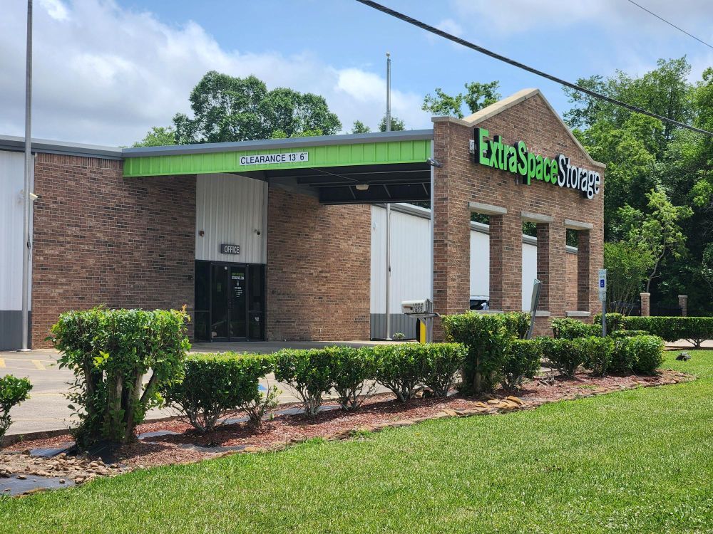 33×16 Garage in Beaumont, TX 1655 S Major Dr Beaumont, Texas