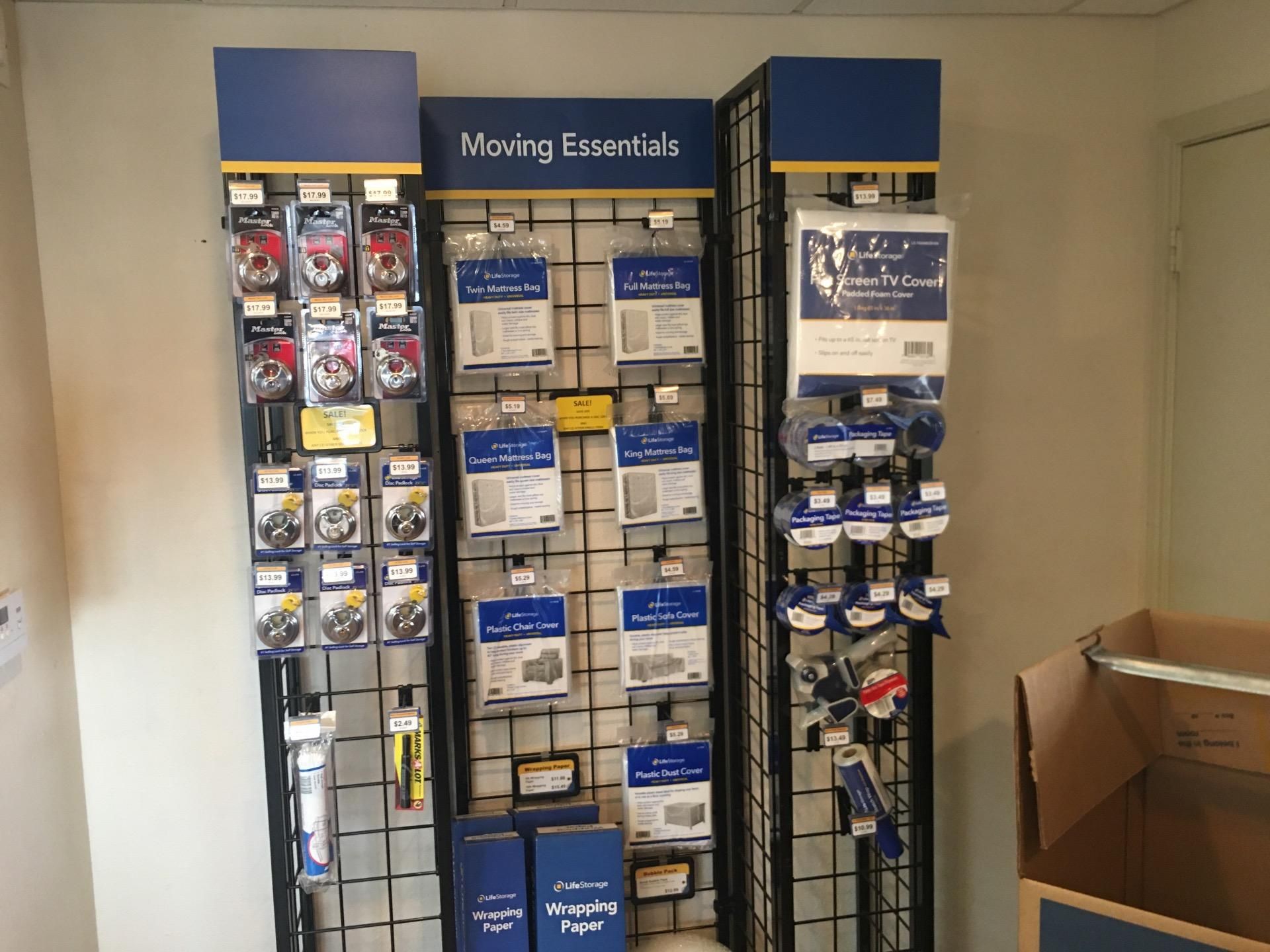 Extra Space Storage  8025 Culebra Rd in San Antonio, TX