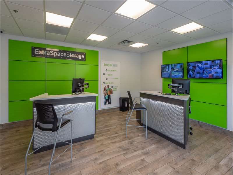 Extra Space Storage in Atlanta, GA  1085 Lindbergh Dr NE 3