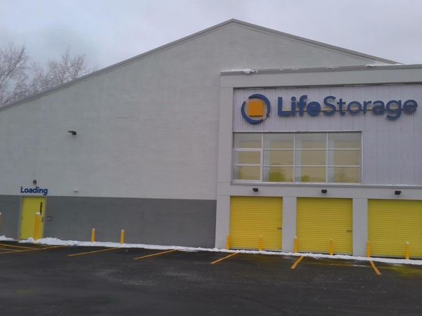 Extra Space Storage facility at 44 Tennis Plaza Rd - Dracut, MA