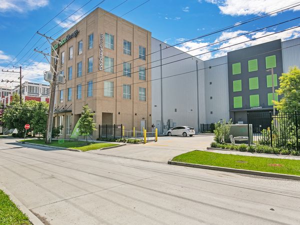Extra Space Storage facility at 540 N Cortez St - New Orleans, LA