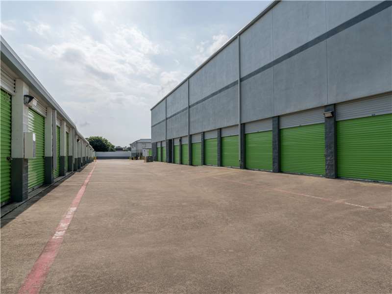 Extra Space Storage  5401 W Rosedale St in Fort Worth, TX