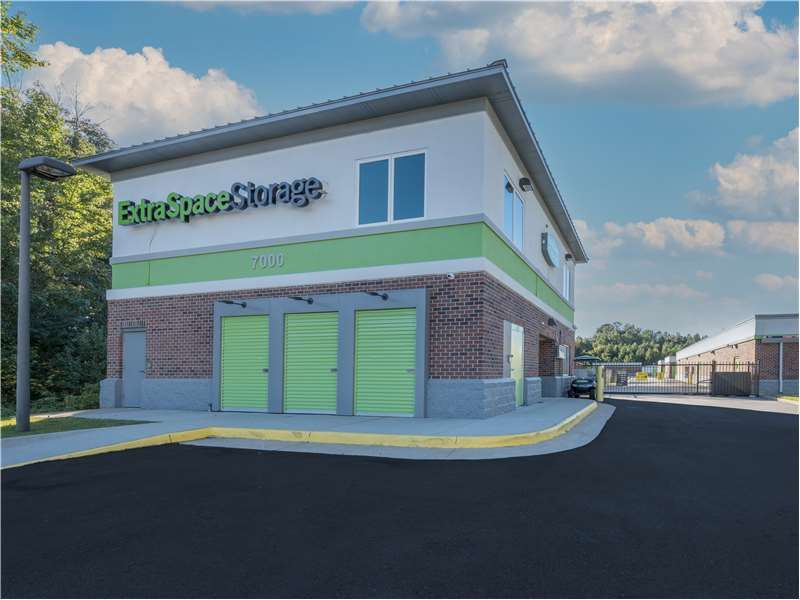 25×10 Garage in Richmond, VA 7000 Hull Street Rd Richmond, Virginia