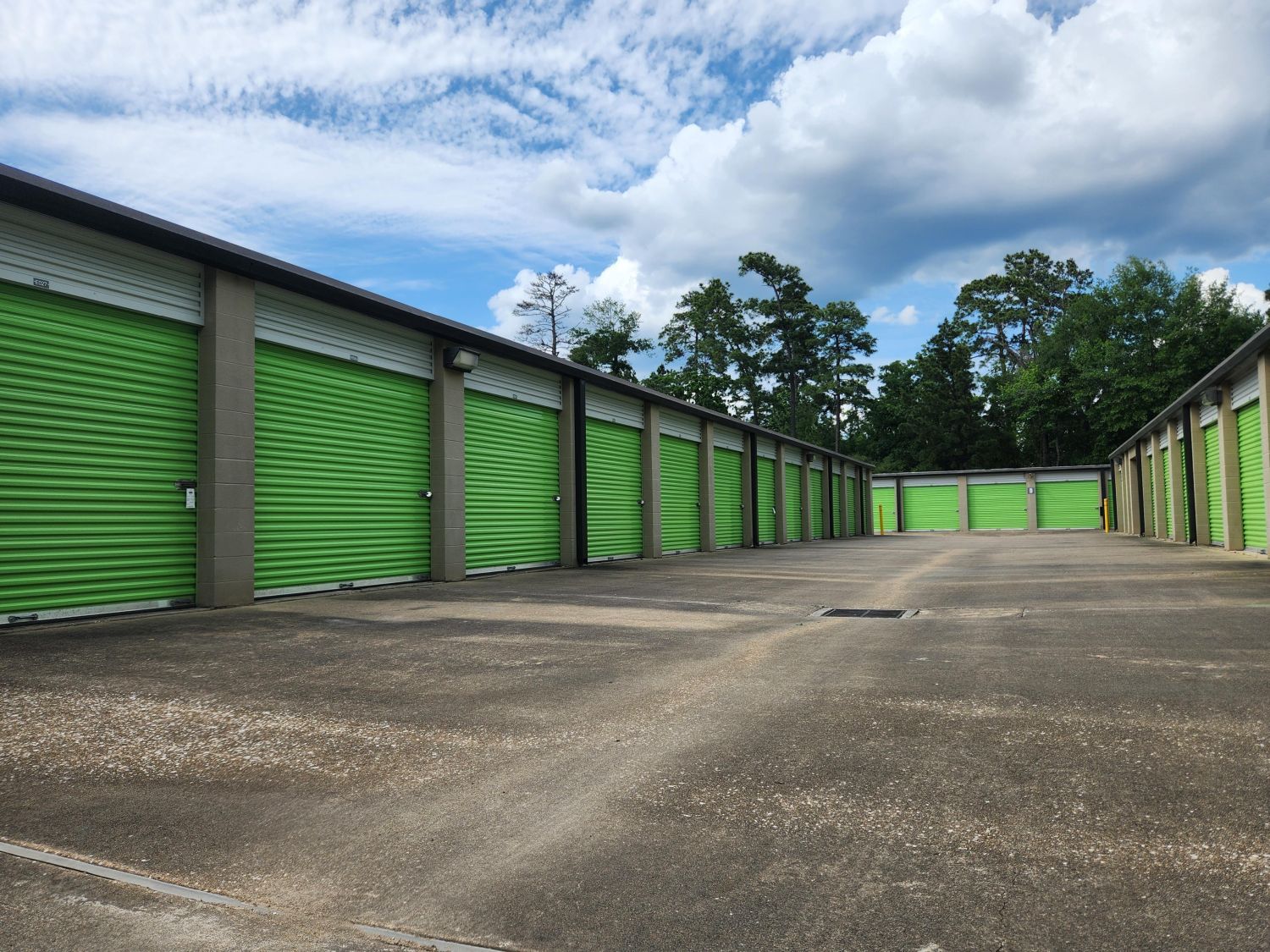 Extra Space Storage  7951 Alden Bend Dr in Spring, TX