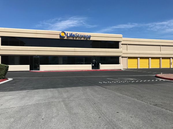 Extra Space Storage facility at 3900 N Tenaya Way - Las Vegas, NV