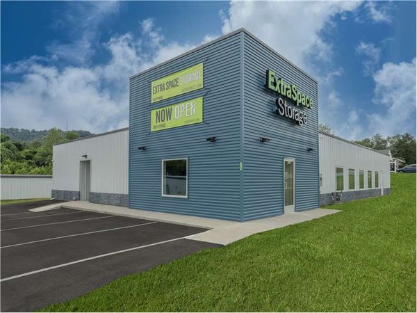 Extra Space Storage facility at 5223 Grant Line Rd - New Albany, IN