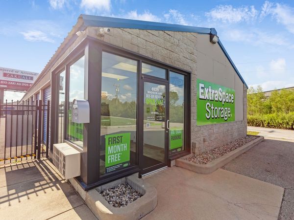 Extra Space Storage facility at 6529 S Madison Ave - Anderson, IN