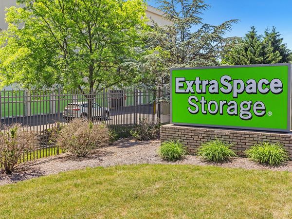 Extra Space Storage facility at 10 Royal Rd - Flemington, NJ