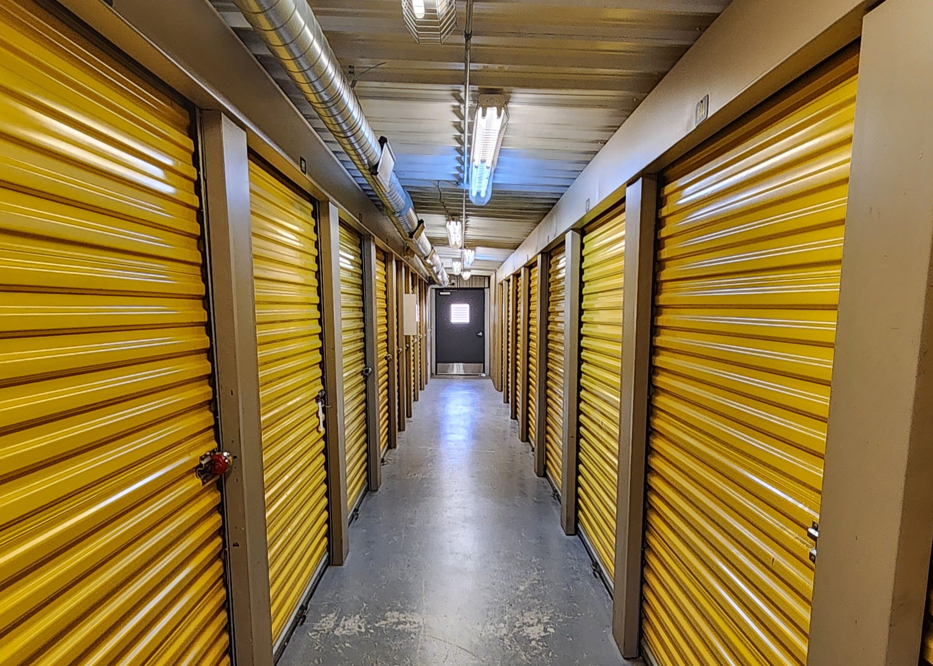 Extra Space Storage  3615 N Foster Rd in San Antonio, TX