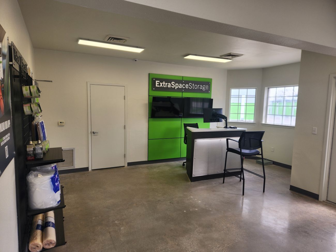 10×25 Parking Lot in Houston, TX 1435 Silverado Dr Houston, Texas 3