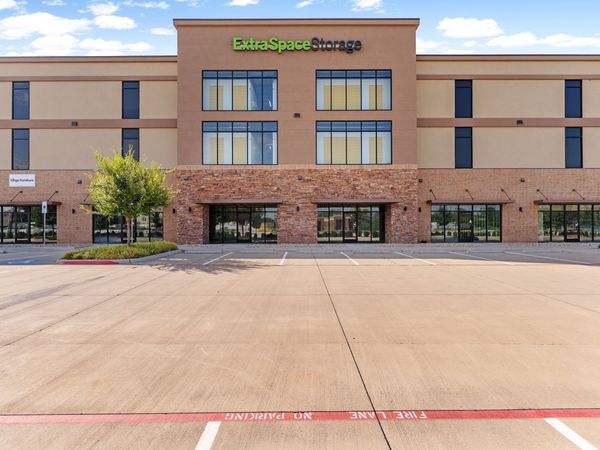 Extra Space Storage facility at 658 W Interstate 30 - Garland, TX