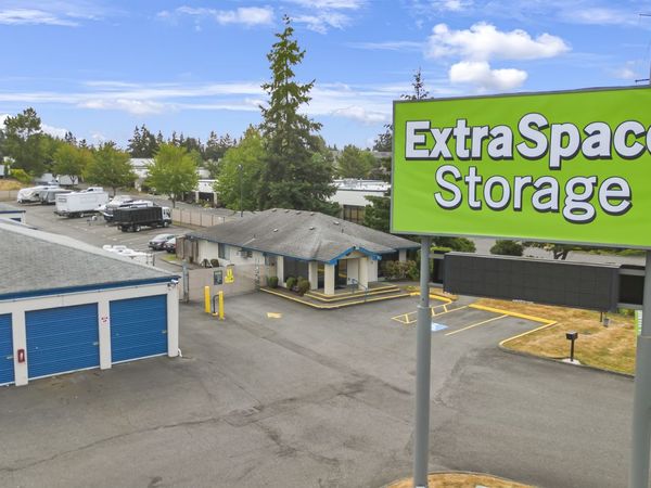 Extra Space Storage facility at 17811 Bothell Everett Hwy - Mill Creek, WA