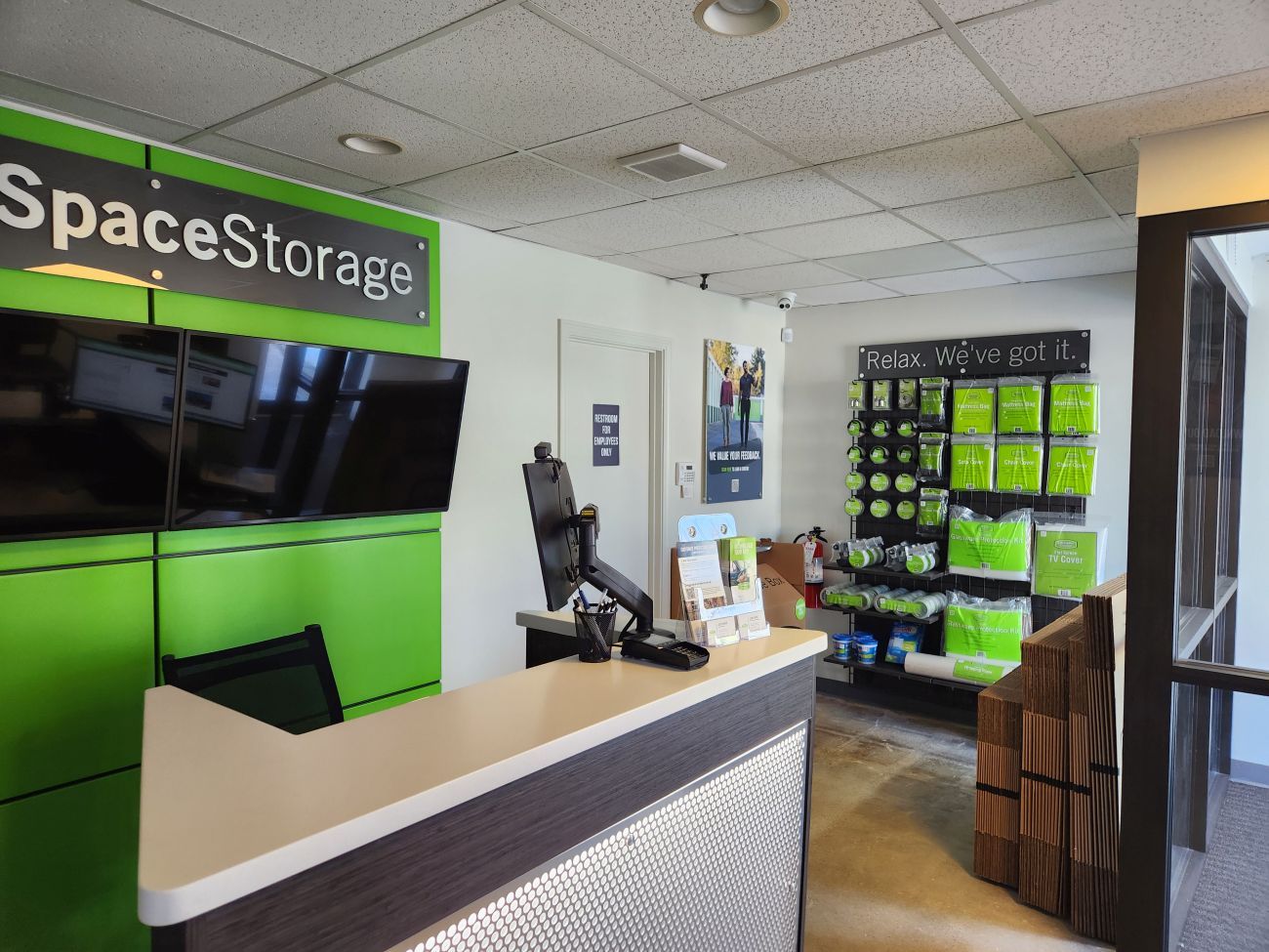 Extra Space Storage in Northbridge, MA  872 Church Street Ext 2