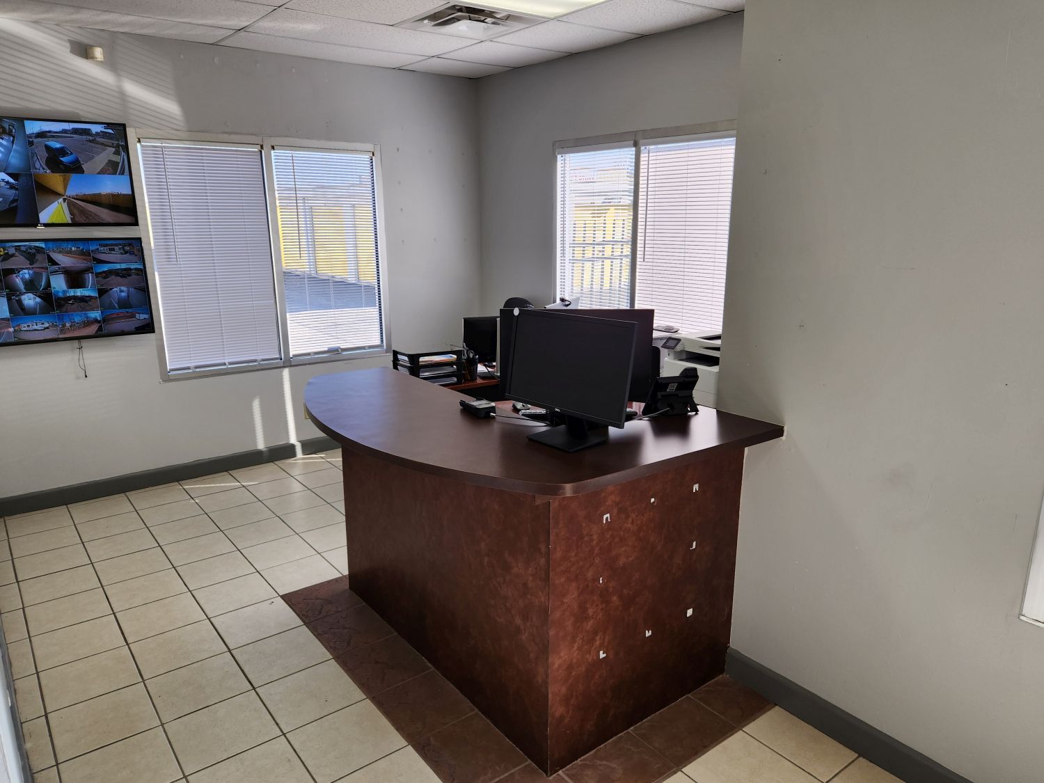 20×10 Parking Lot in Columbus, OH 5660 W Broad St Columbus, Ohio 3