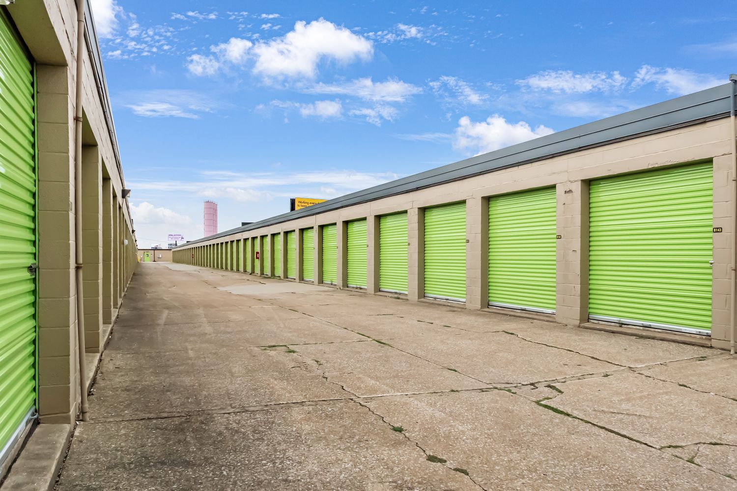 Extra Space Storage  4976 W 130th St in Cleveland, OH