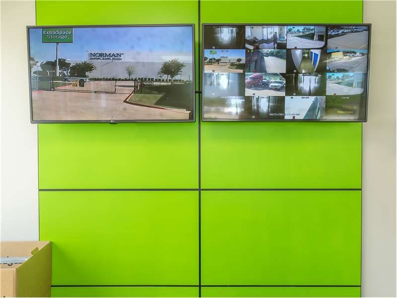 Extra Space Storage  1251 N Stemmons Fwy in Lewisville, TX