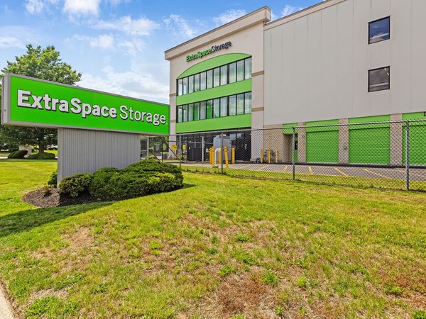 Extra Space Storage facility at 4019 Route 130 - Delran, NJ