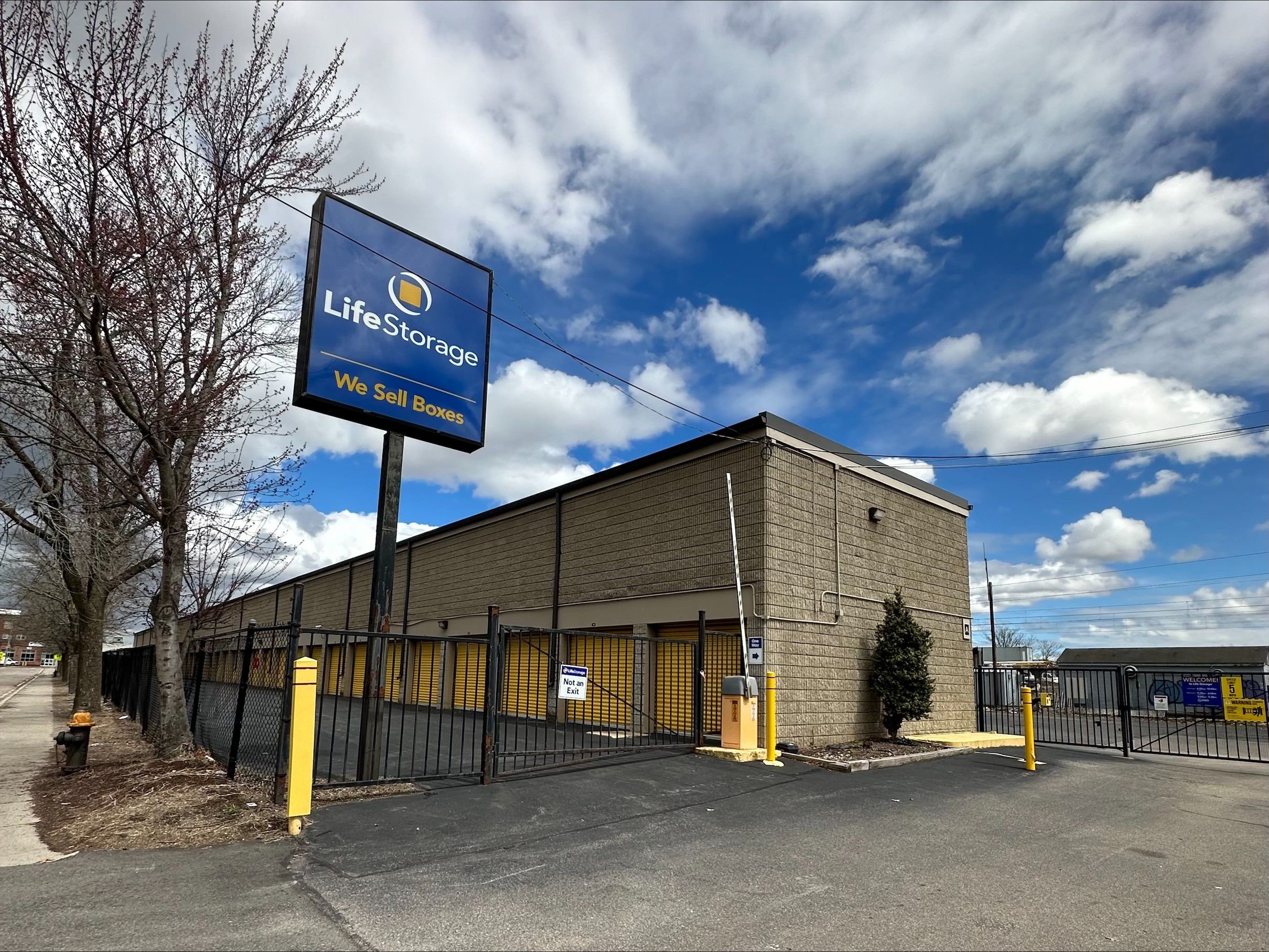 10×5 Self Storage Unit in Readville, MA 140 Neponset Valley Pkwy Readville, Massachusetts