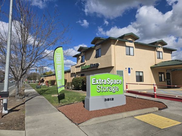 Extra Space Storage facility at 3512 Santa Rosa Ave - Santa Rosa, CA