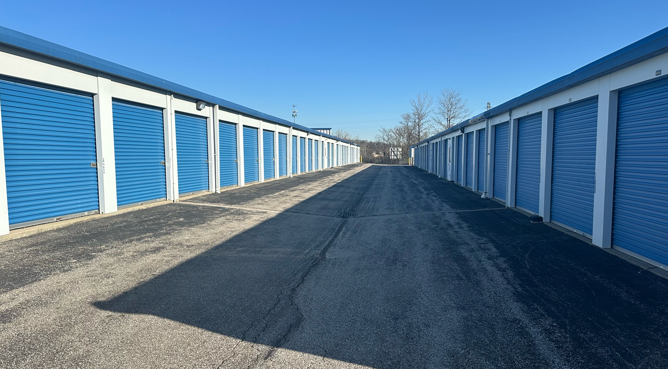 Extra Space Storage  2950 Robertson Ave in Cincinnati, OH