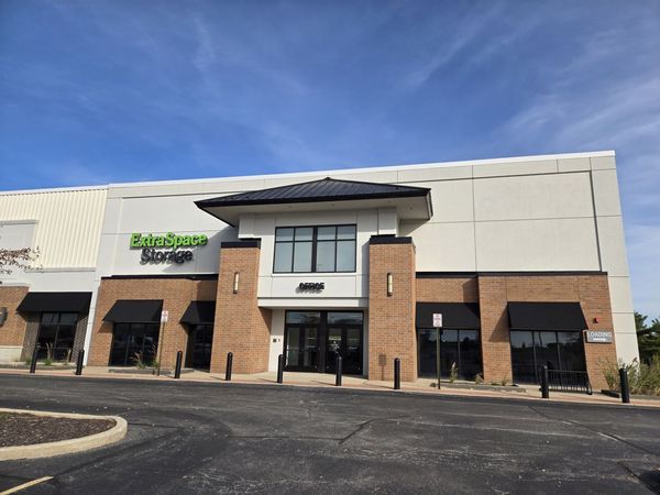 Extra Space Storage facility at 66 Orland Square Dr - Orland Park, IL