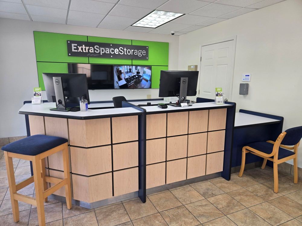 Extra Space Storage in San Antonio, TX  11947 Huebner Rd 3