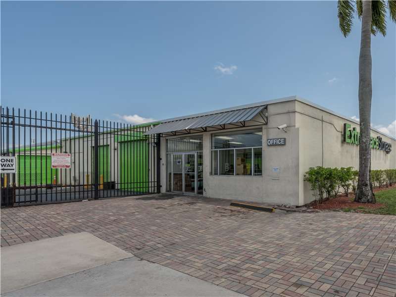 4×4 Self Storage Unit in Fort Lauderdale, FL 2290 NW 19th St Fort Lauderdale, Florida