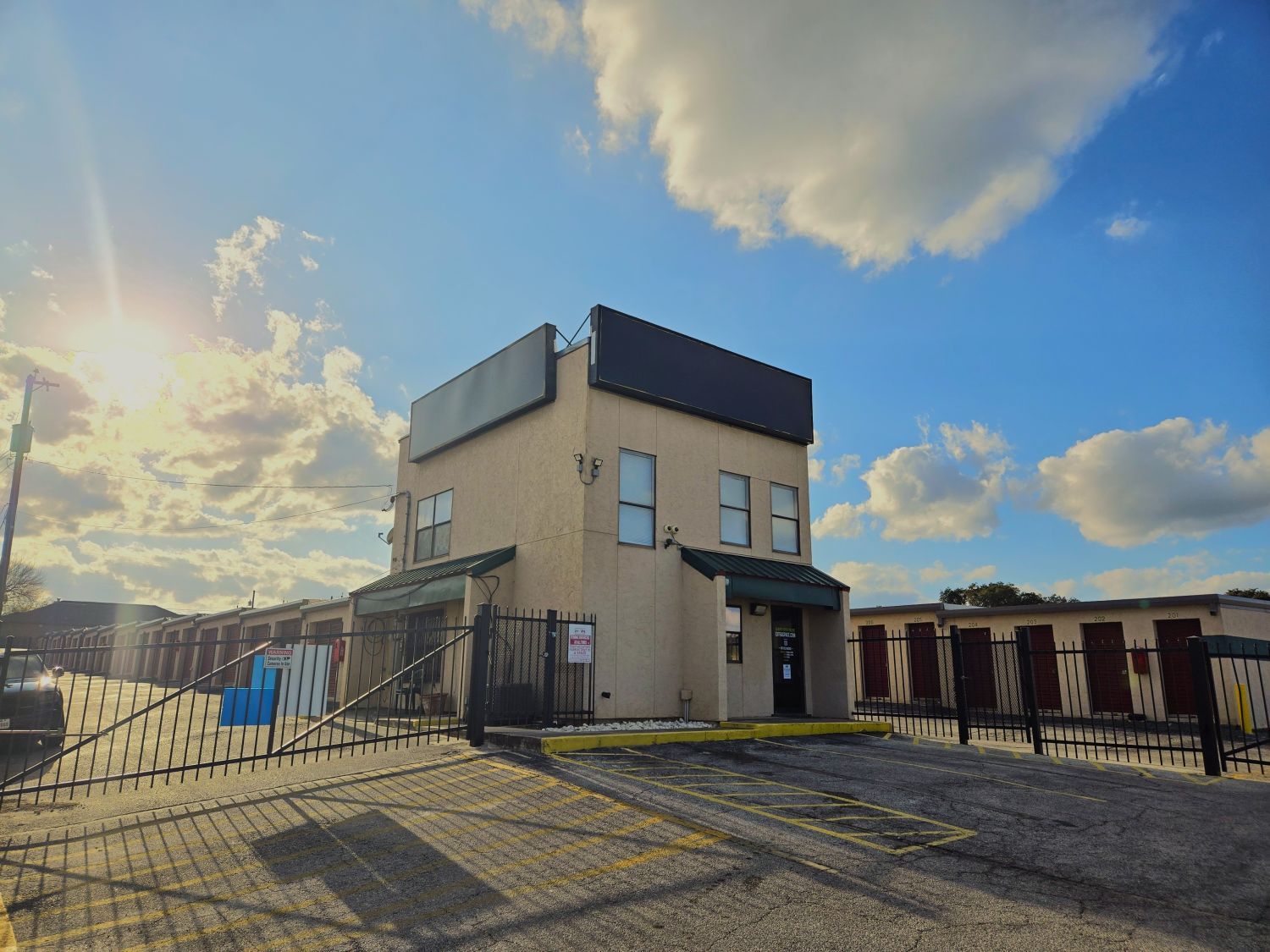 20×10 Self Storage Unit in San Antonio, TX 1018 Patricia San Antonio, Texas