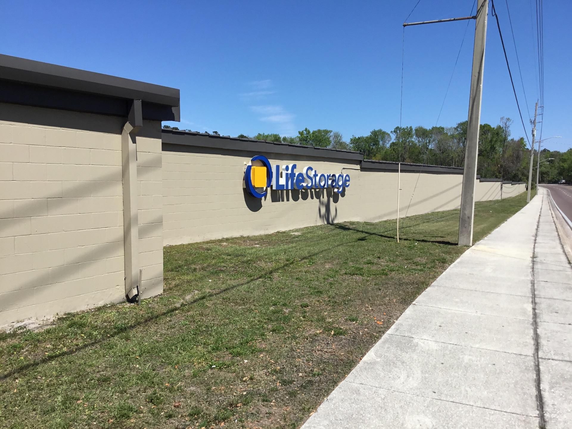 Extra Space Storage  1515 Manotak Ave in Jacksonville, FL