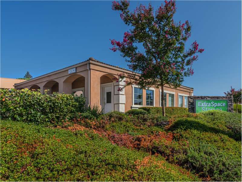 Storage Units in Roseville, CA at 1011 Foothills Blvd | Extra Space Storage