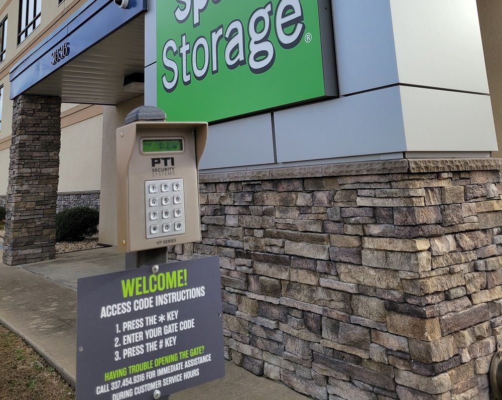 10×10 Self Storage Unit in Lafayette, LA 3636 Ambassador Caffery Pkwy Lafayette, Louisiana 2