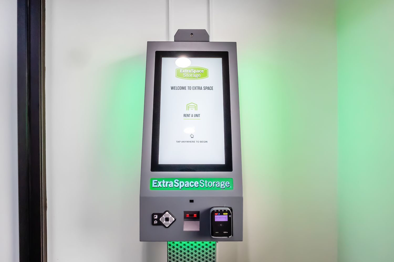 Extra Space Storage  4976 W 130th St in Cleveland, OH