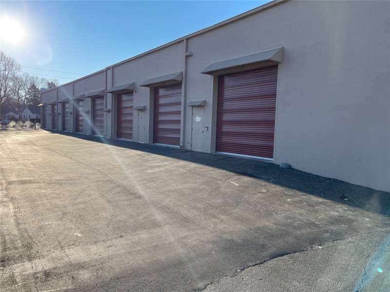 Extra Space Storage  10835 Saint Charles Rock Rd in St Ann, MO
